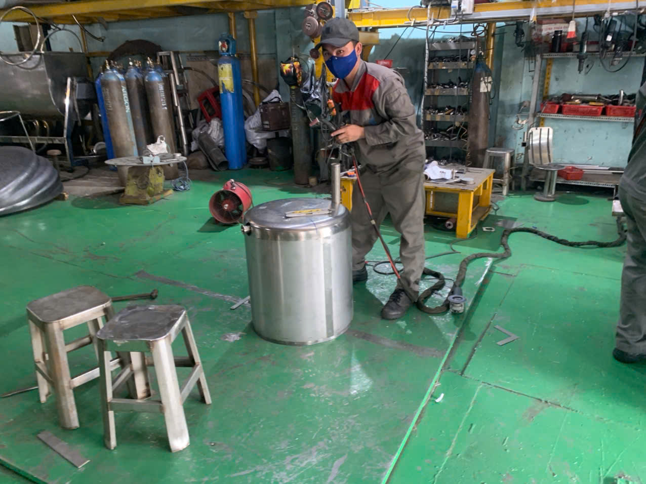 Welding process 2.jpg